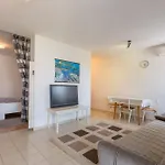 Sandy Bay With Pool 프예스차나 우발라