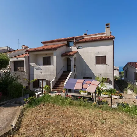 Sandy Bay With Pool Apartament