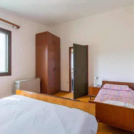 Sandy Bay With Pool Apartment *