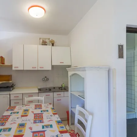 Apartment Sandy Bay With Pool
