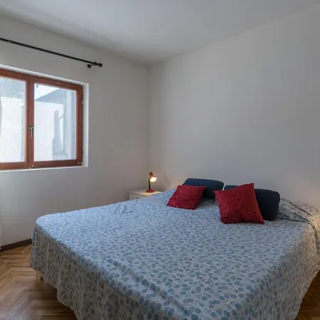 Apartment Sandy Bay With Pool *