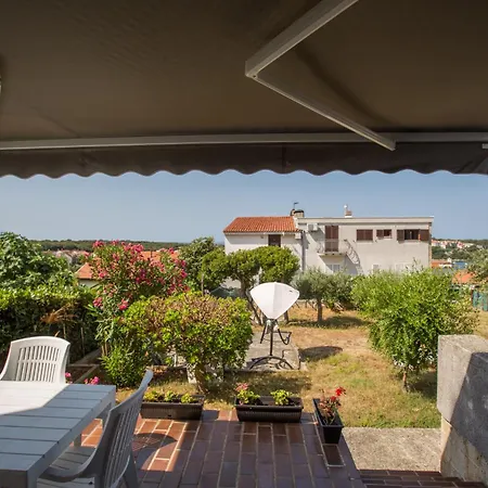 Apartman Sandy Bay With Pool Pjescana Uvala