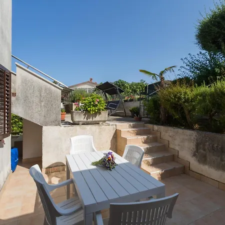Sandy Bay With Pool Apartment