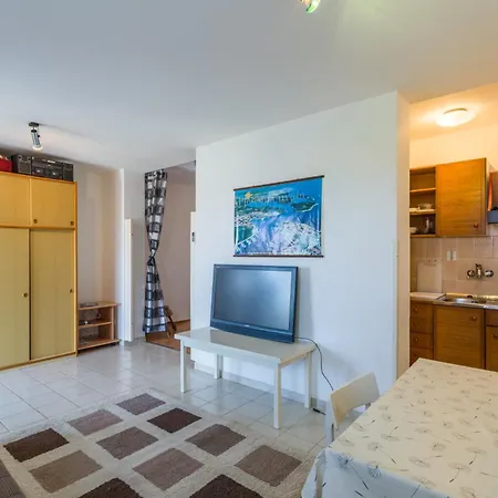 Apartment Sandy Bay With Pool
