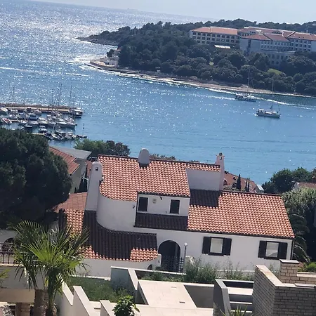 Sandy Bay With Pool *