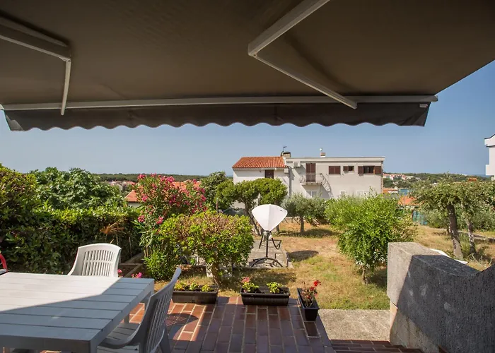 Apartman Sandy Bay With Pool Pjescana Uvala