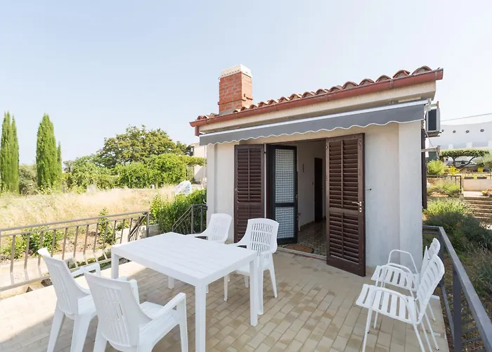 Sandy Bay With Pool Apartman *