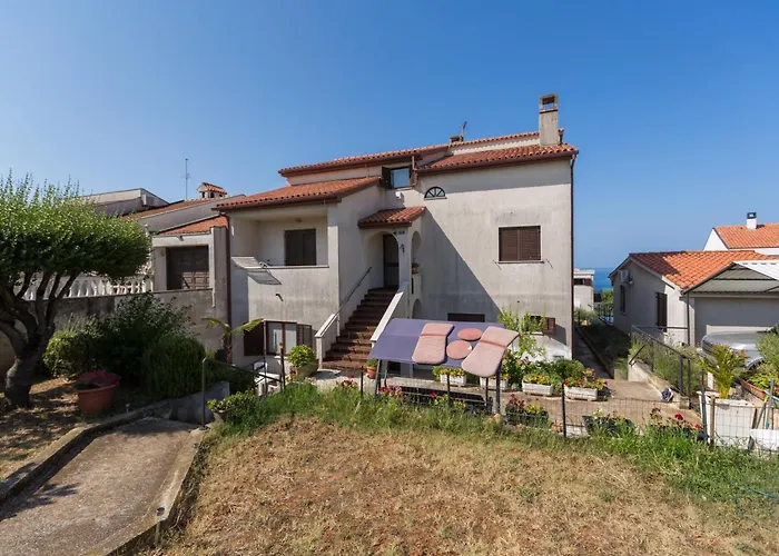 Sandy Bay With Pool Apartman