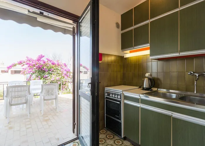 Apartman Sandy Bay With Pool